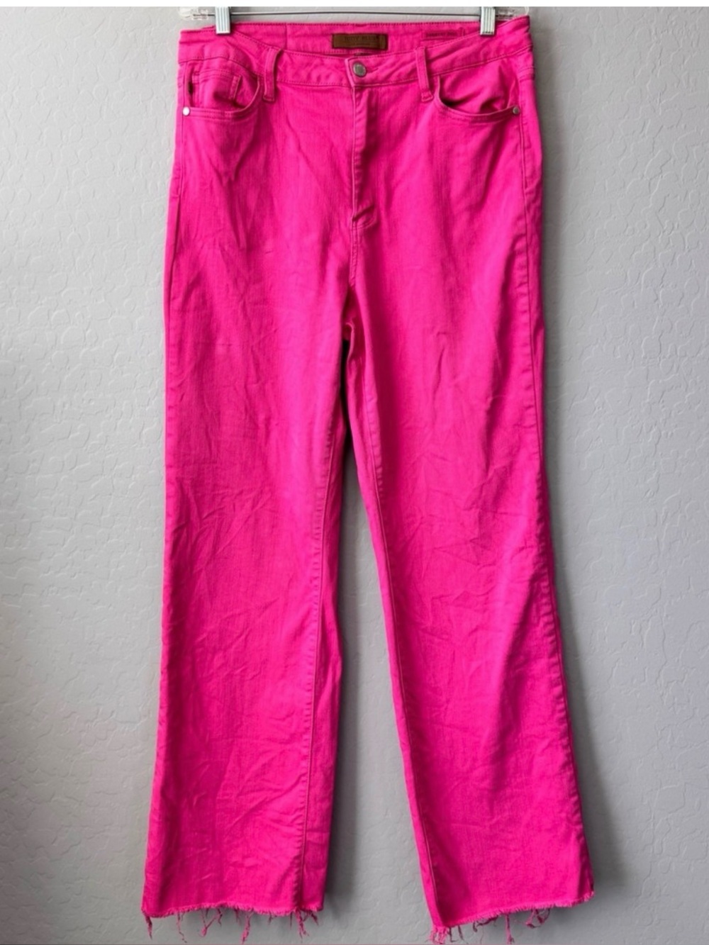 JUDY BLUE, light semi-relaxed jean, raw hem, like new